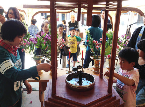 ２０１５年の花まつりフォトレポート